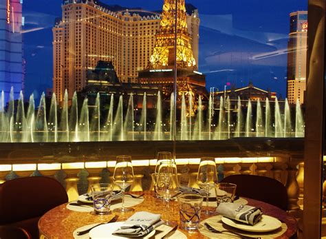 rooftop restaurants in las vegas.